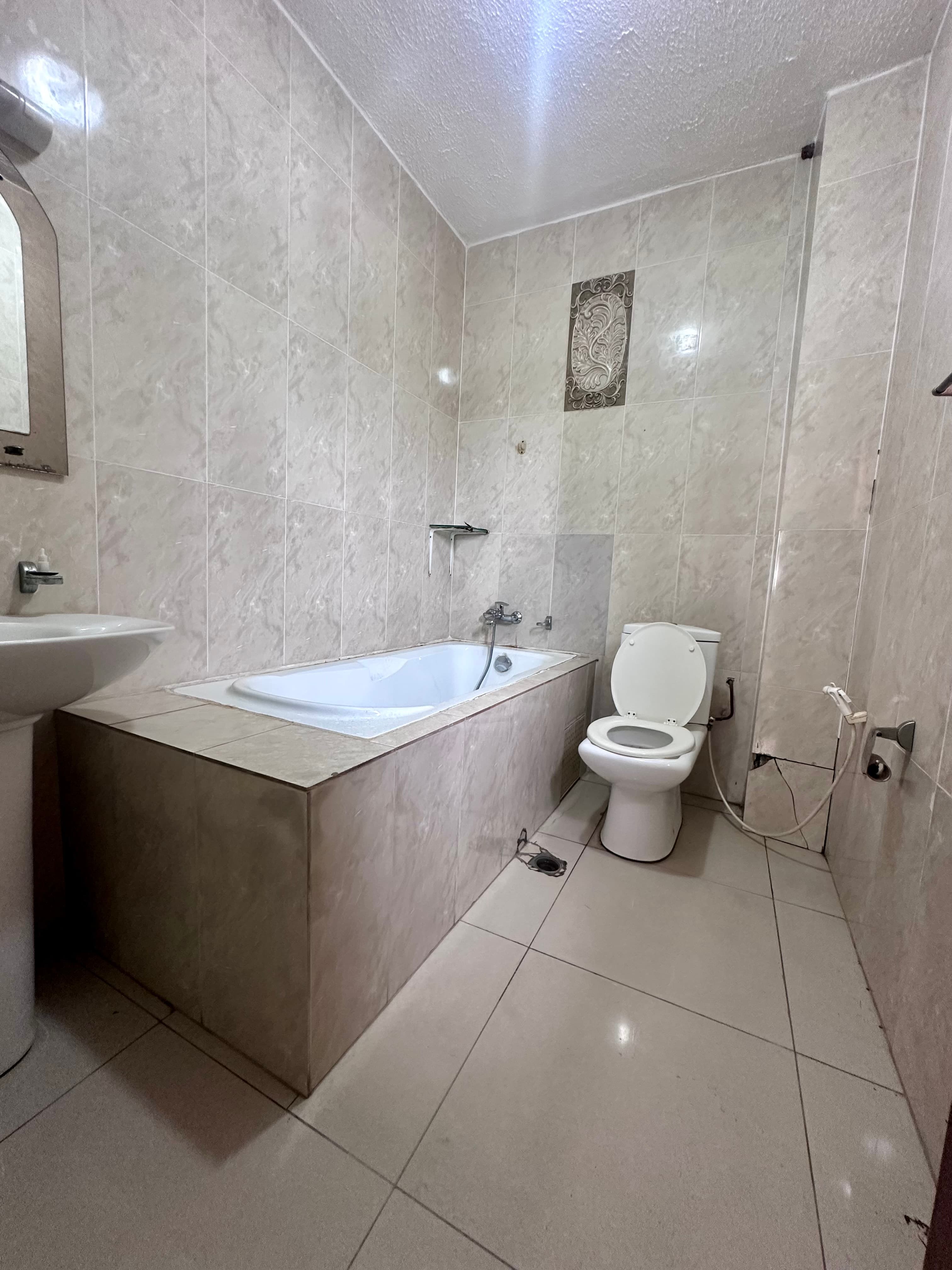 APPARTEMENT À LOUER AU NARVAL - image 9