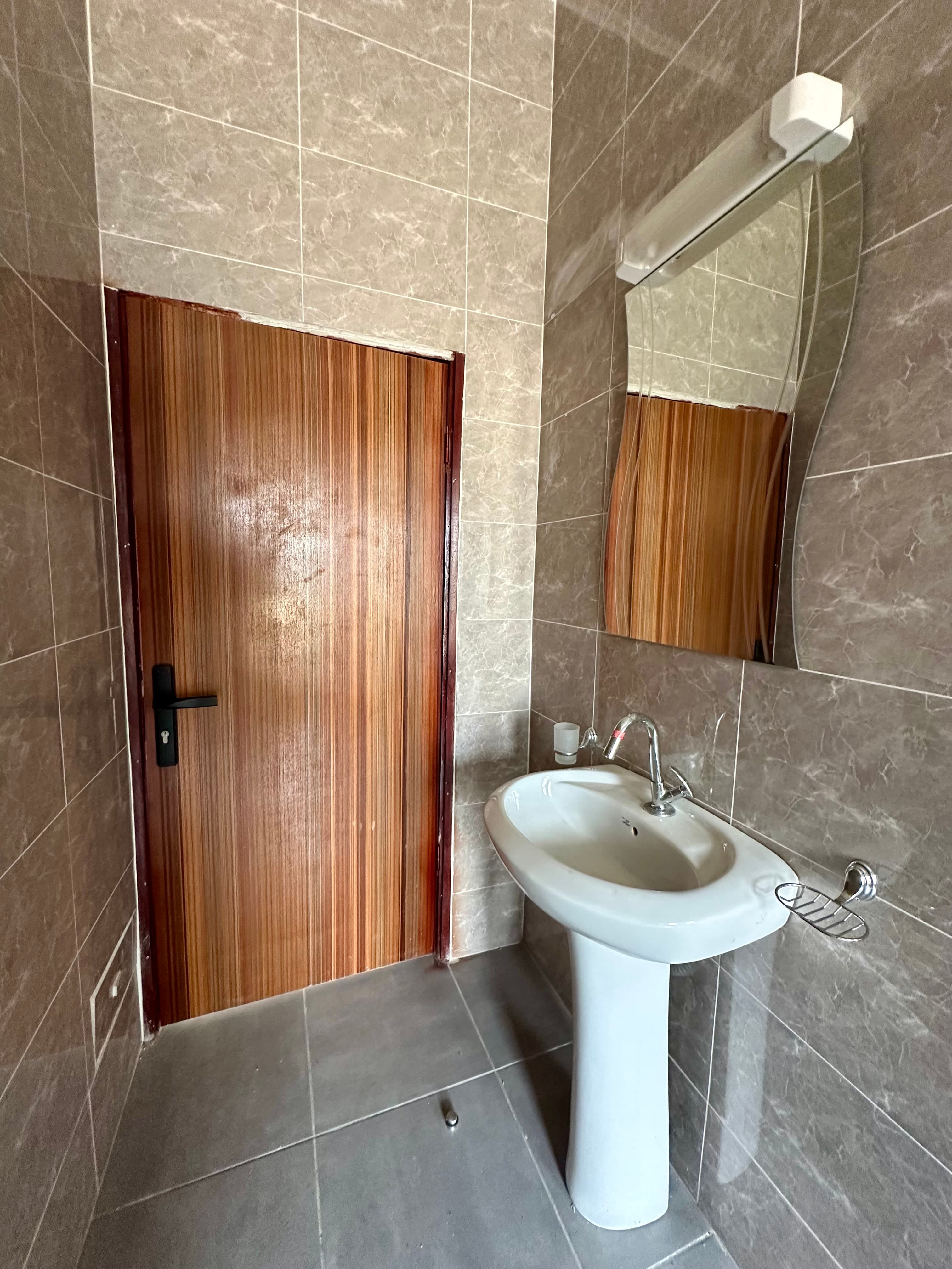 LOCAL COMMERCIAL A LOUER - view 8