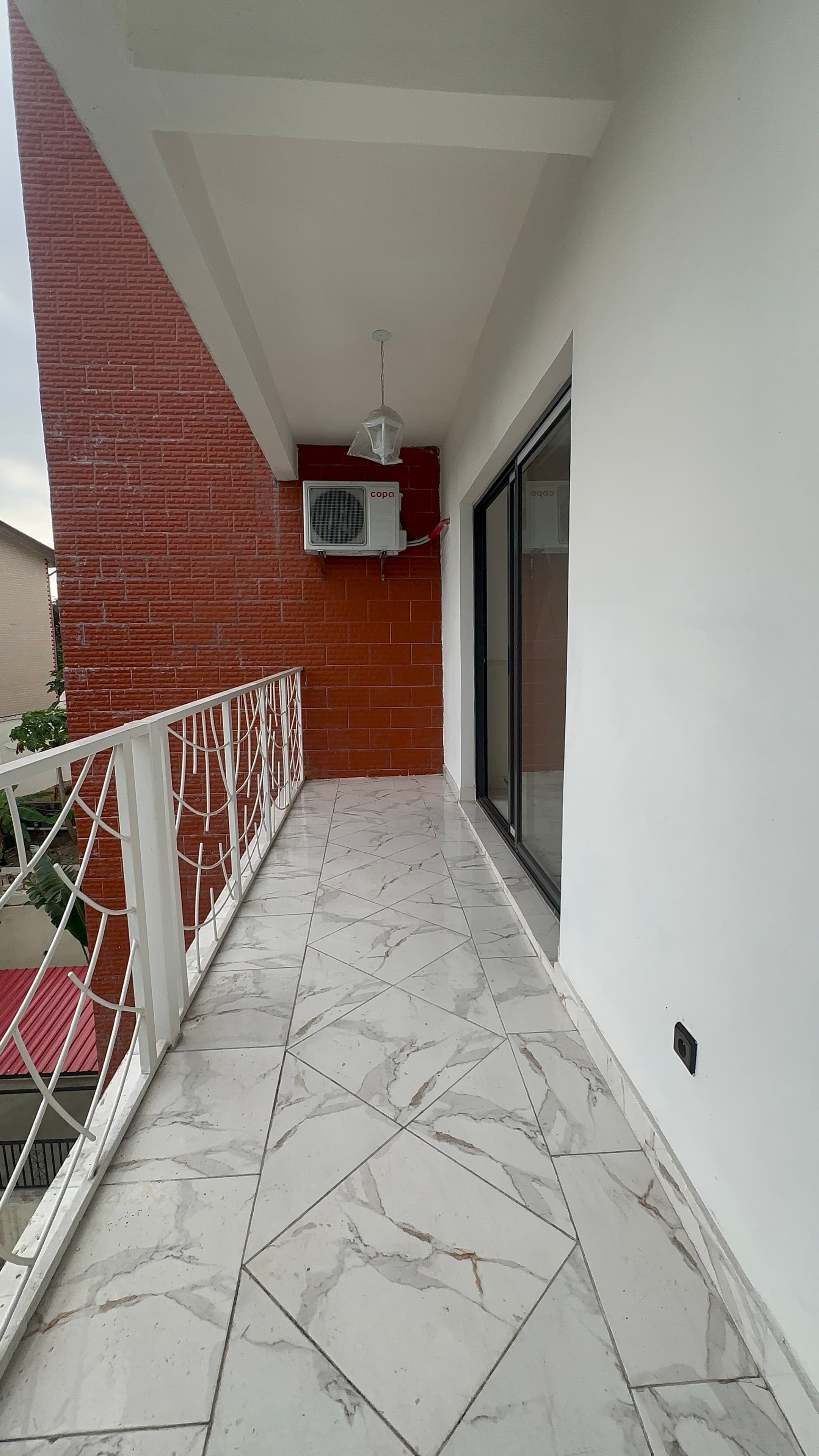 IMMEUBLE À VENDRE AU HAUT DE GUEGUE - view 5