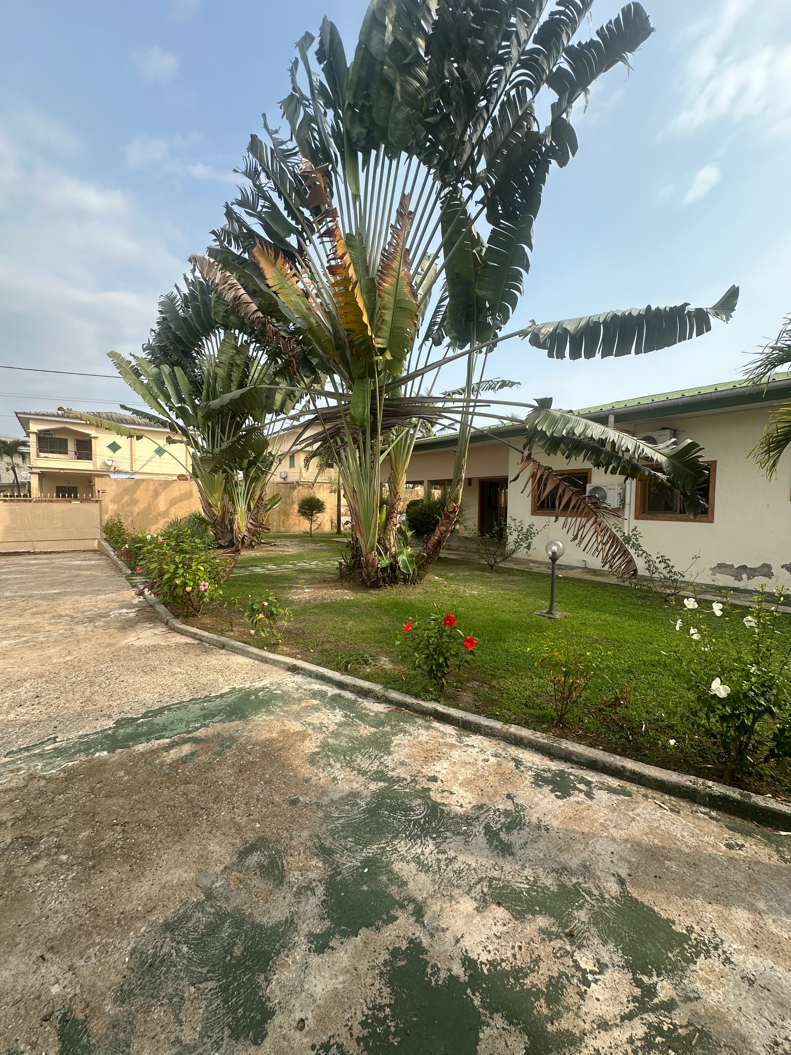 VILLA A LOUER - view 3